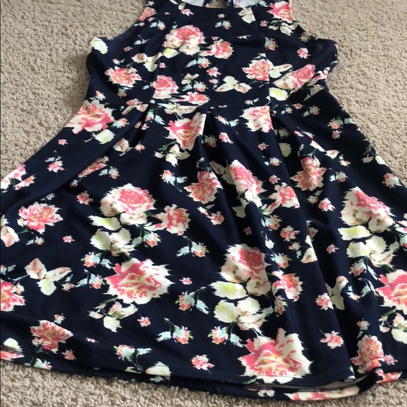 Xhilaration blue floral dress - Picture 2 of 3